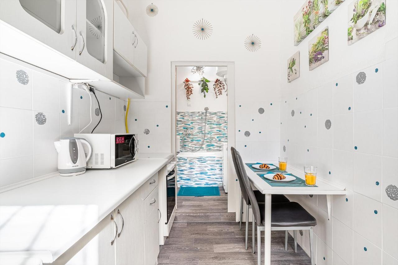 Sunny Dots Apartment - Free Parking! 부다페스트 외부 사진